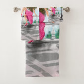  Woman and Pink Heart Ballon - I Love Paris Bad Handdoek (Insitu)