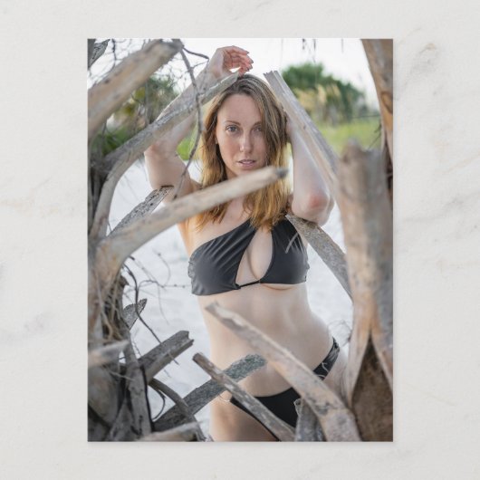 Woman In A Black Bikini By Beach Feestdagenkaart (Voorkant)