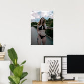Woman In Black Bikini On Boardwalk Poster (Thuiskantoor)