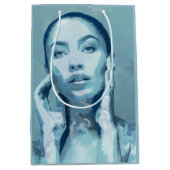 "Woman in Blue" Medium Cadeauzakje (Voorkant)