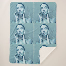 "Woman in Blue" Premium Canvas Sherpa Deken