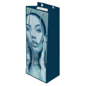 "Woman in Blue" Premium Canvas Wijn Cadeautas (Achterkant Gekanteld)