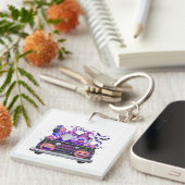 Woman in Halloween Gnomes Pickup Truck Hat Sleutelhanger (Voorkant Rechts)