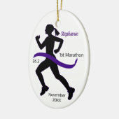 Woman Marathon Runner Ornament Paars (Links)