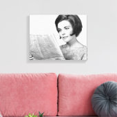 Woman Reading Newpaper Canvas Afdruk (Insitu (Woonkamer))