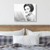 Woman Reading Newpaper Canvas Afdruk (Insitu (Slaapkamer))