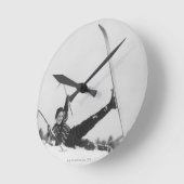 Woman Skier II Ronde Klok (Hoek)