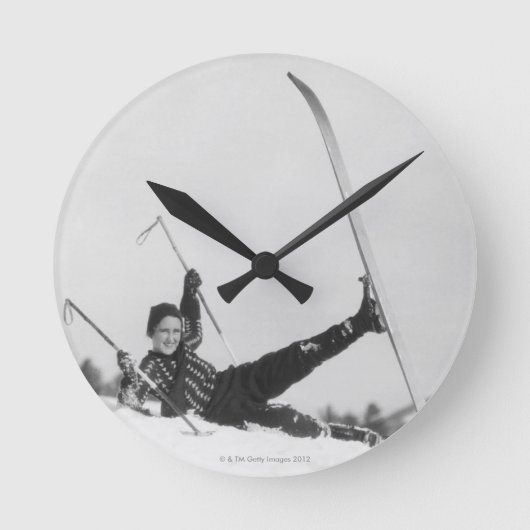 Woman Skier II Ronde Klok (Voorkant)