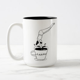 woman swimming in coffee cup tweekleurige koffiemok