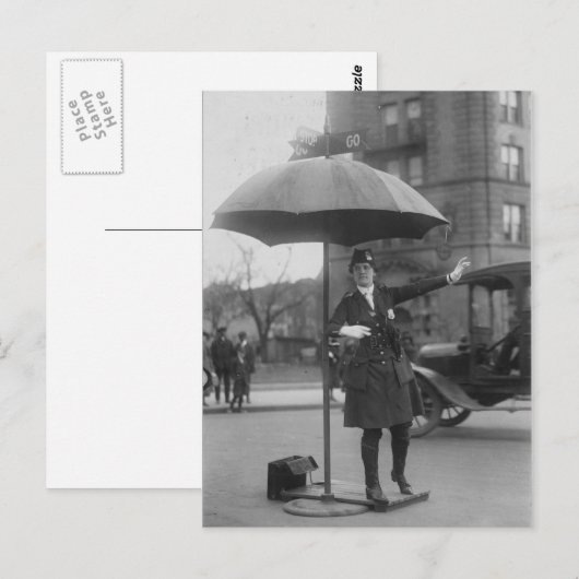 Woman Traffic Cop -  Briefkaart (Voorkant / Achterkant)