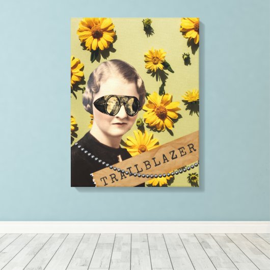  Woman Trailblazer Daisies Kitsch Canvas Afdruk (Insitu (Houten vloer))