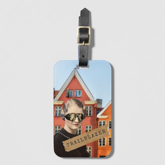 Woman Trailblazer Kitsch Veranderde Kunst Bagagelabel (Voorkant (verticaal))