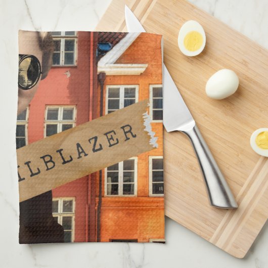  Woman Trailblazer Kitsch Veranderde Kunst Theedoek (Quarter Fold)