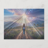 Woman Walking Toward Glowing Cross – Faith Journey Briefkaart (Voorkant)