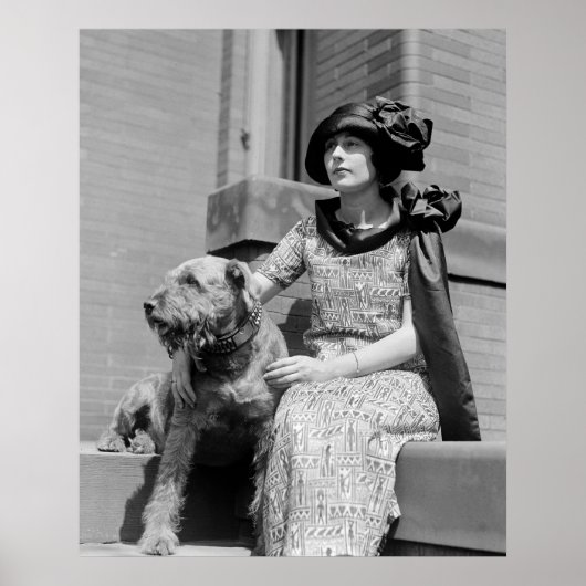 Woman with Dog, 1920s Poster (Voorkant)
