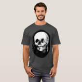 Woman With Halloween Cranium Reflection In Mirror T-shirt (Voorkant volledig)
