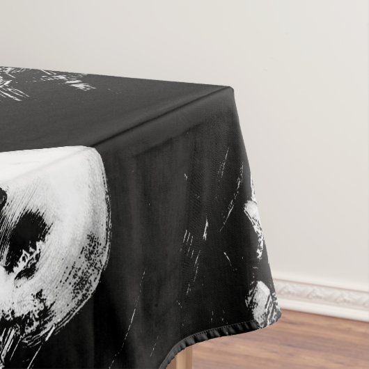Woman with Halloween Skull Reflection In Mirror Tafelkleed (Voorbeeld)