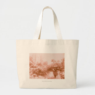 Woman Wood Gatherer Grote Tote Bag