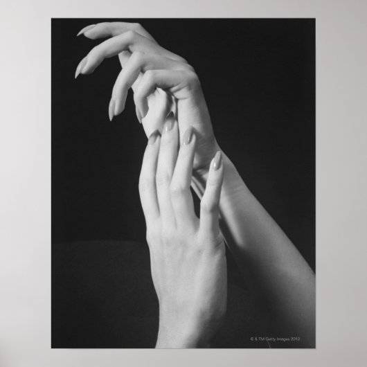 Womans Hands Poster (Voorkant)