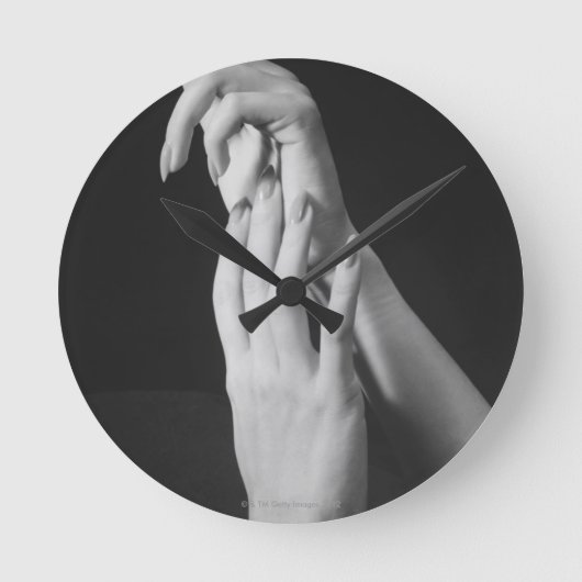 Womans Hands Ronde Klok (Voorkant)
