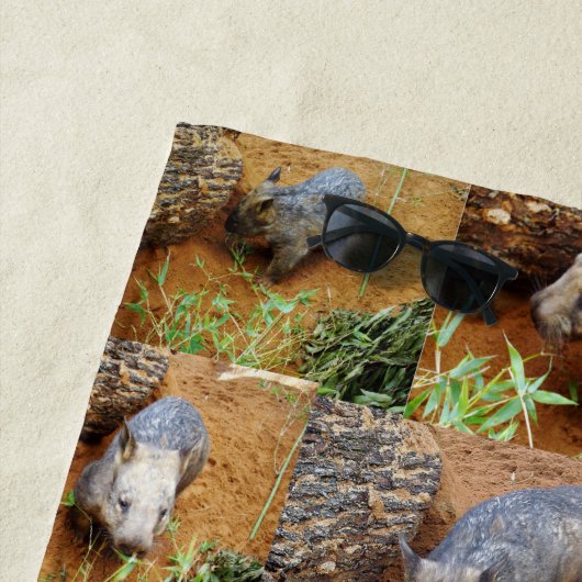 Wombat Photo Collage Strandlaken (In situ)