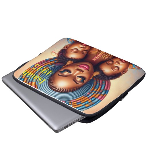 Women and child Isaiah 49:15: Laptop Sleeve (Voorkant onderkant)