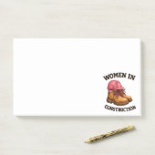Women in Construction Work Boots and Hard Hat Post-it® Notes (Op bureau)