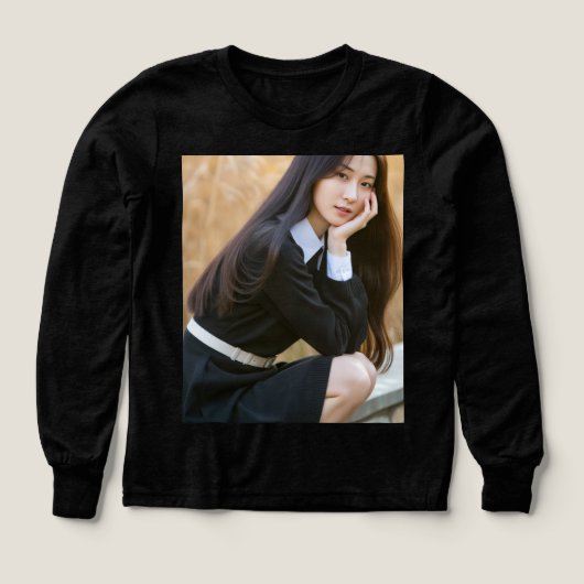 Women’s Artistic Graphic T-Shirt - (Voorkant)