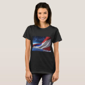 Women’s Basic T-Shirt with USA Flag Logo (Voorkant volledig)