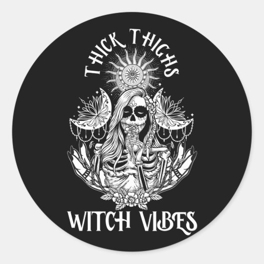 Women Thick Thighs Witch Vibes Halloween Moon Witc Ronde Sticker (Voorkant)