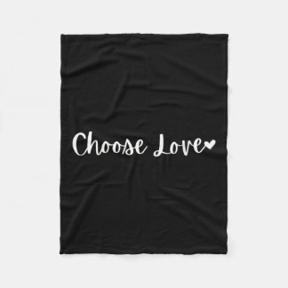 Womens Choose Love Motivational Mantra V-neck  Fleece Deken
