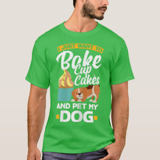 Womens Cupcake Baking Dog Owner 2933 T-shirt