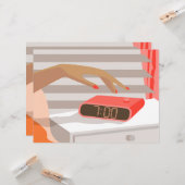 Womens die de wekker in de hand drukken kaart (Voorkant / Achterkant in situ)