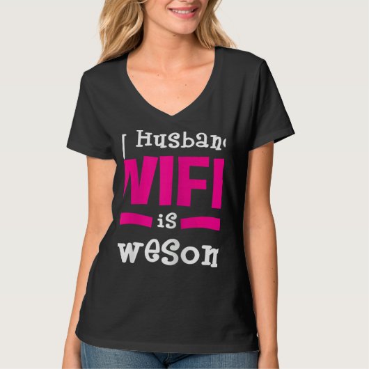 Womens Humorous Statement Valentine's Day In Love  T-shirt (Voorkant)