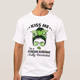 Womens Kiss Ik ben een assistent Iers St. T-shirt