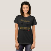 Womens Queens are born on November 29th A queen wa T-shirt (Voorkant volledig)