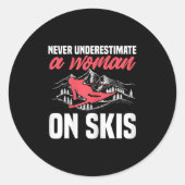 Womens Ski Funny Skiing Never Underestimate A Woma Ronde Sticker (Voorkant)