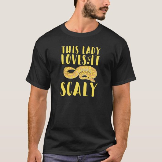 Womens This lady loves it scaly for a Ball python  T-shirt (Voorkant)