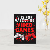 Women's V Is For Video Games Funny Valentines Game Kaart (Gele Bloem)