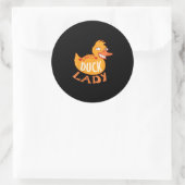 Womens vrouw Duck Lady Gift Ducking and Ducky Ronde Sticker (Tas)