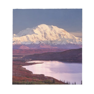 Wonder Lake en Mt. Denali bij zonsopgang in de Notitieblok