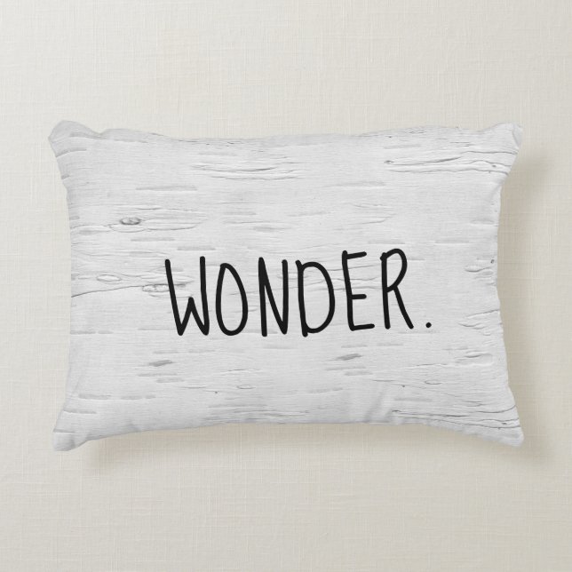 WONDER-tekst over de 'Birch Tree Accessoire Pillow Accent Kussen (Voorkant)