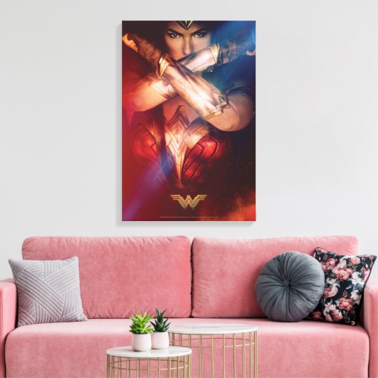 Wonder-vrouw die blokkeert met racelets canvas afdruk (Insitu (Woonkamer))