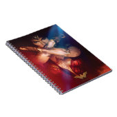 Wonder-vrouw die blokkeert met racelets notitieboek (Rechterzijde)