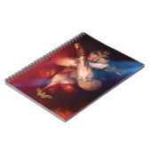 Wonder-vrouw die blokkeert met racelets notitieboek (Linkerzijde)