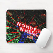 'Wonder Wheel Neon' Mousepad Muismat (Met muis)