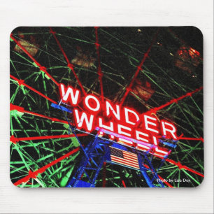 'Wonder Wheel Neon' Mousepad Muismat