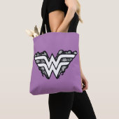 Wonder Woman Black Lace Logo Tote Bag (Dichtbij)