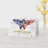 Wonder Woman Crossed Arms in Logo Collage Kaart (Gele Bloem)