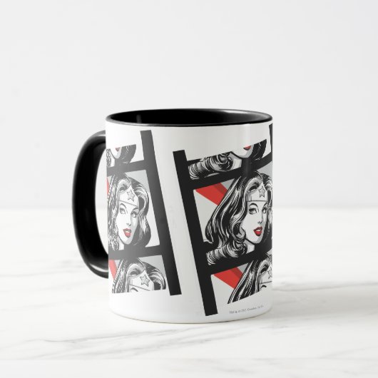 Wonder Woman Film Strip Mok (Voorkant links)